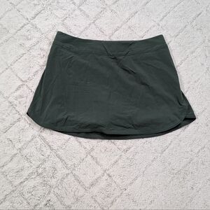 Outdoor Voices Skirt Womens M Green Exercise Skort Sport Train Built-in Tennis